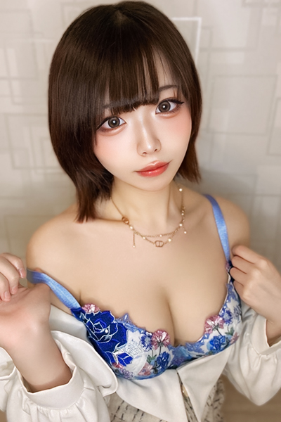 柏のデリヘル風俗｜柏で噂のイイ女『-ゴシップガール-』モデルいくみ写真1